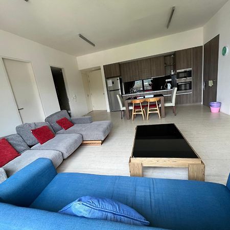 By The Sea @ Luxury Suites, バツーフェリンギビーチ エクステリア 写真
