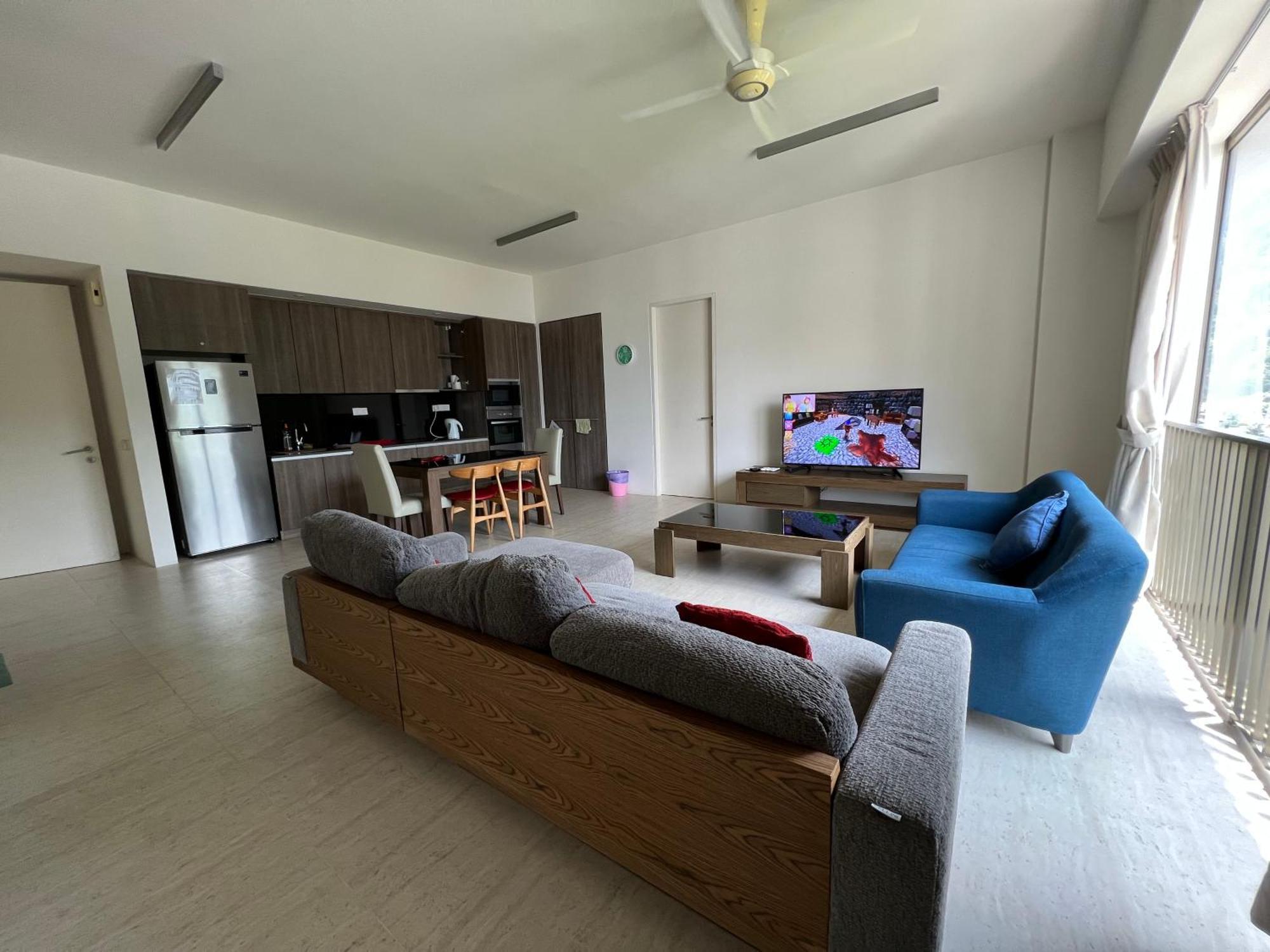 By The Sea @ Luxury Suites, バツーフェリンギビーチ エクステリア 写真