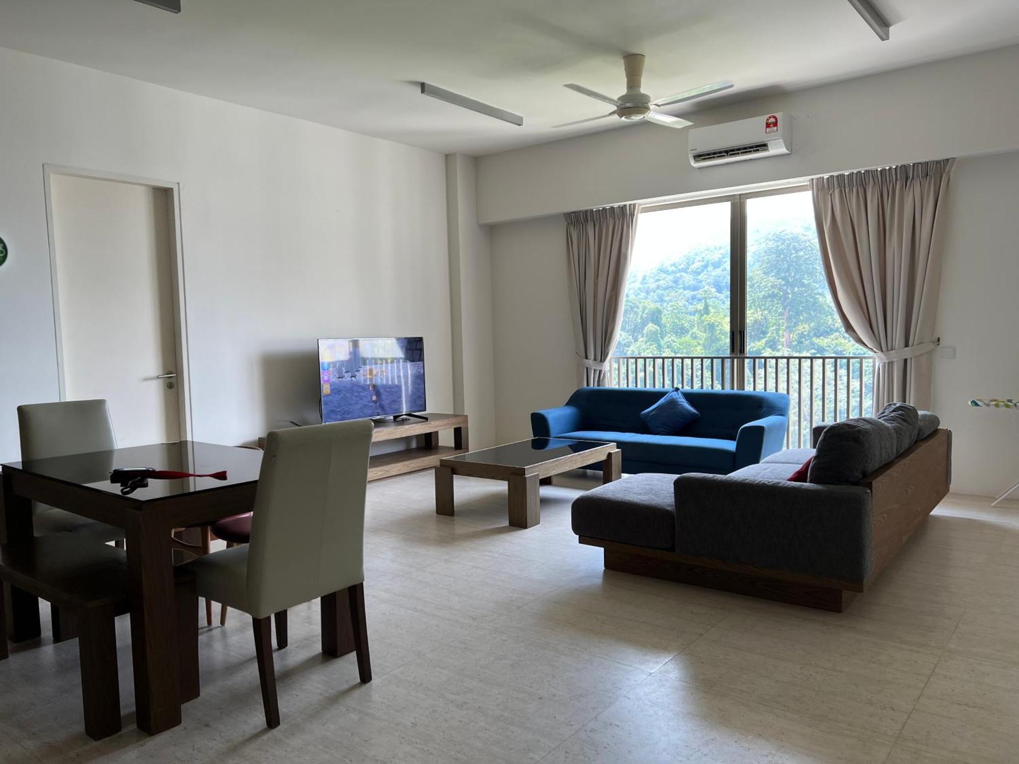By The Sea @ Luxury Suites, バツーフェリンギビーチ エクステリア 写真